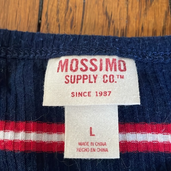 Colors navy blue,white,and red - Picture 3 of 14